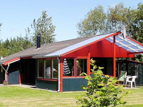 Two-Bedroom Holiday home in Hemmet 24